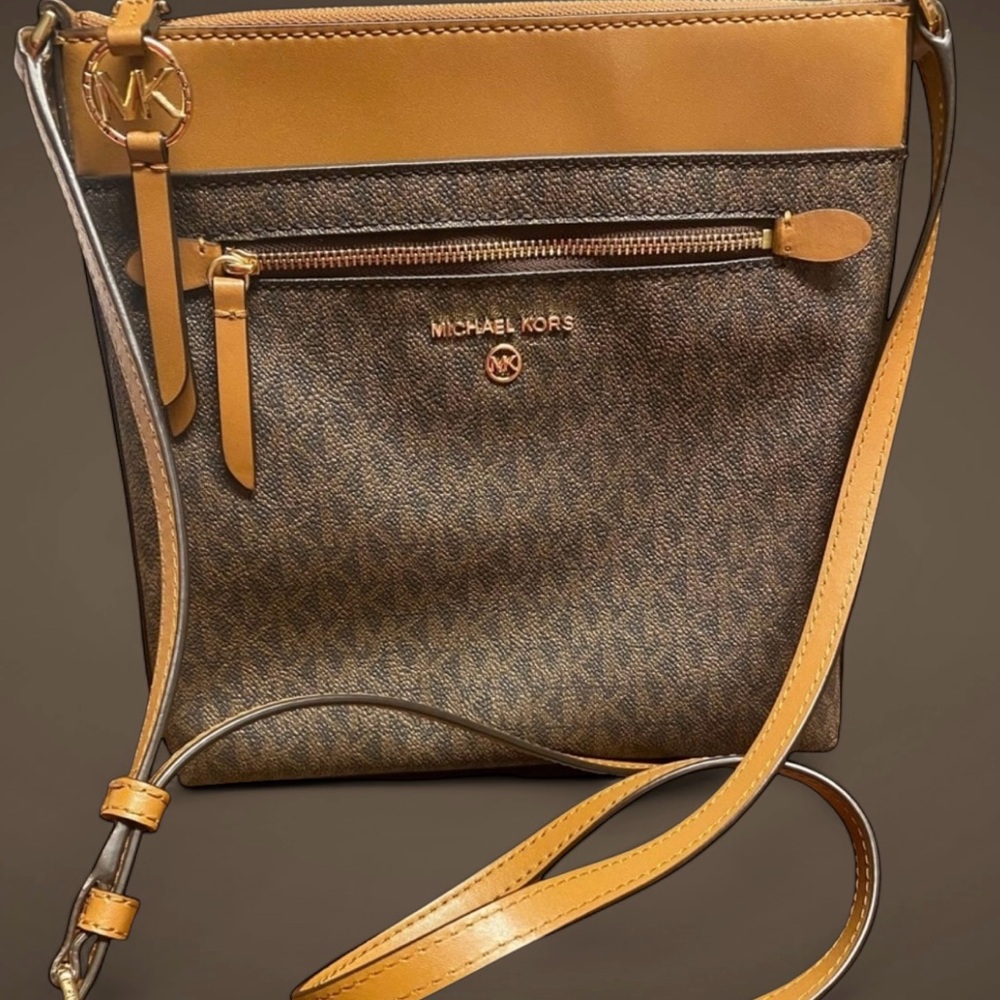 Michael Kors Brown Jet Set Charm Large North South Flat Crossbody